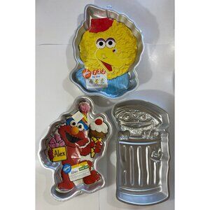 3 Vintage Sesame Street Wilton Aluminum Cake Pans: Big Bird / Elmo / Oscar